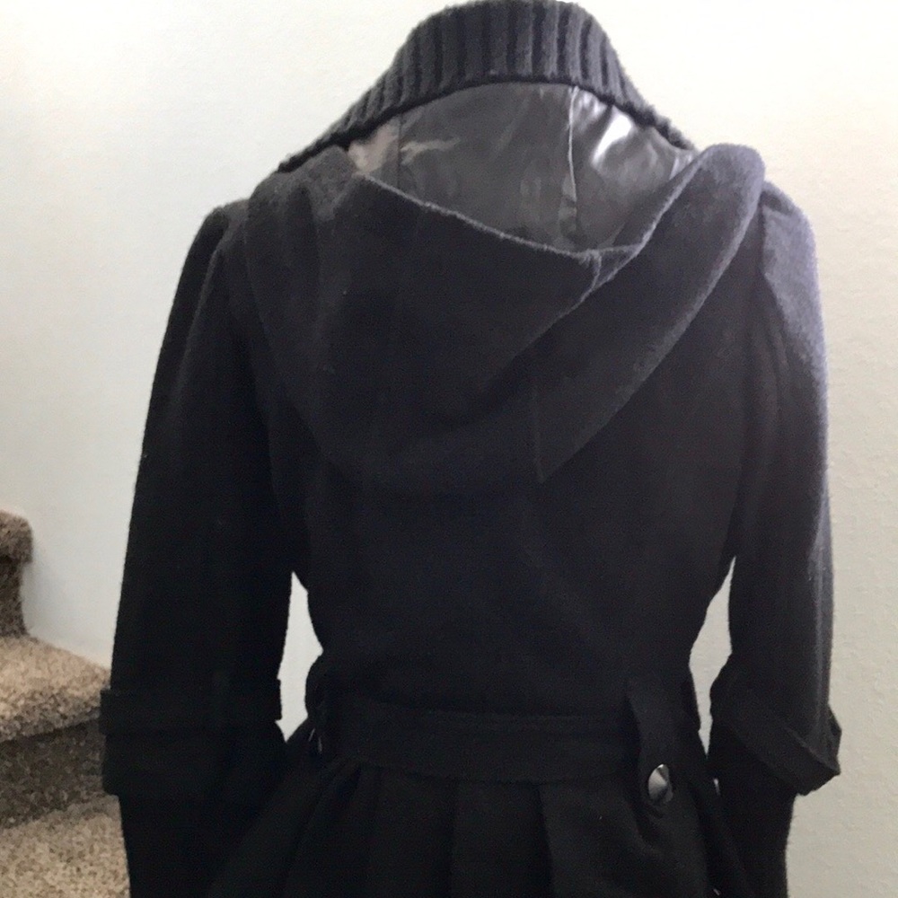 Black Jacket - Picture 3 of 7